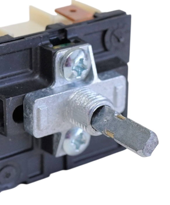 Robertshaw® 5500-303M / MPA-V135-1-UNM Infinite Switch, 120VAC/15A, 32-257°F (0-125°C), 1" Long Shaft, Non-PTT stem